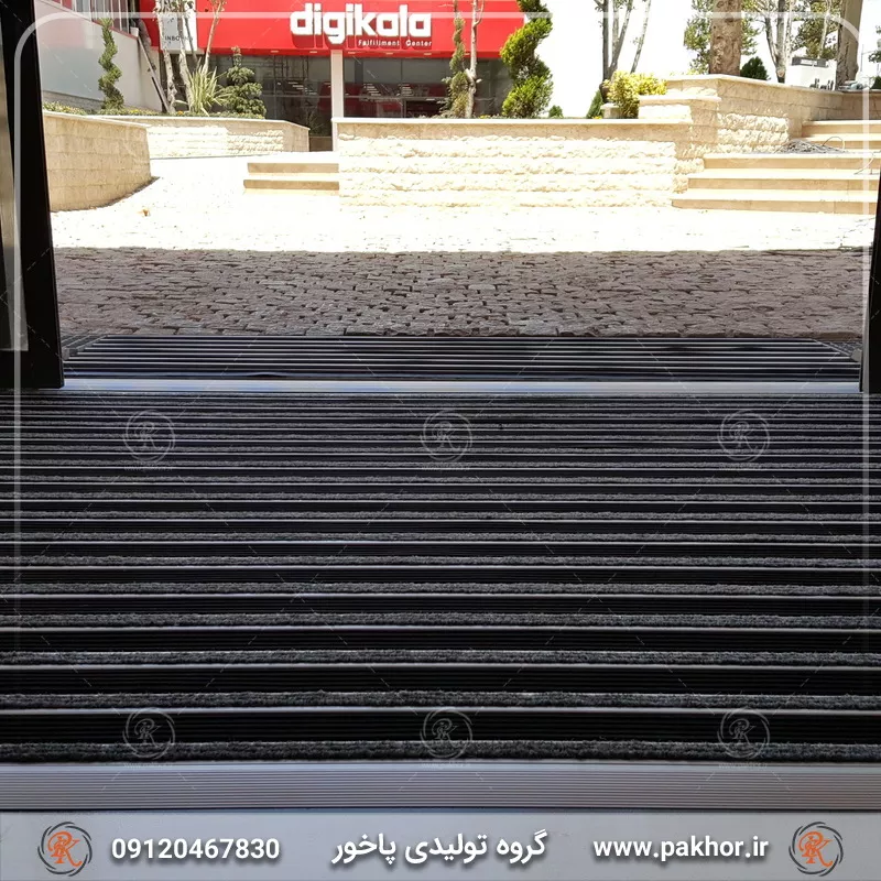 قیمت پادری جلو درب ورودی 1402